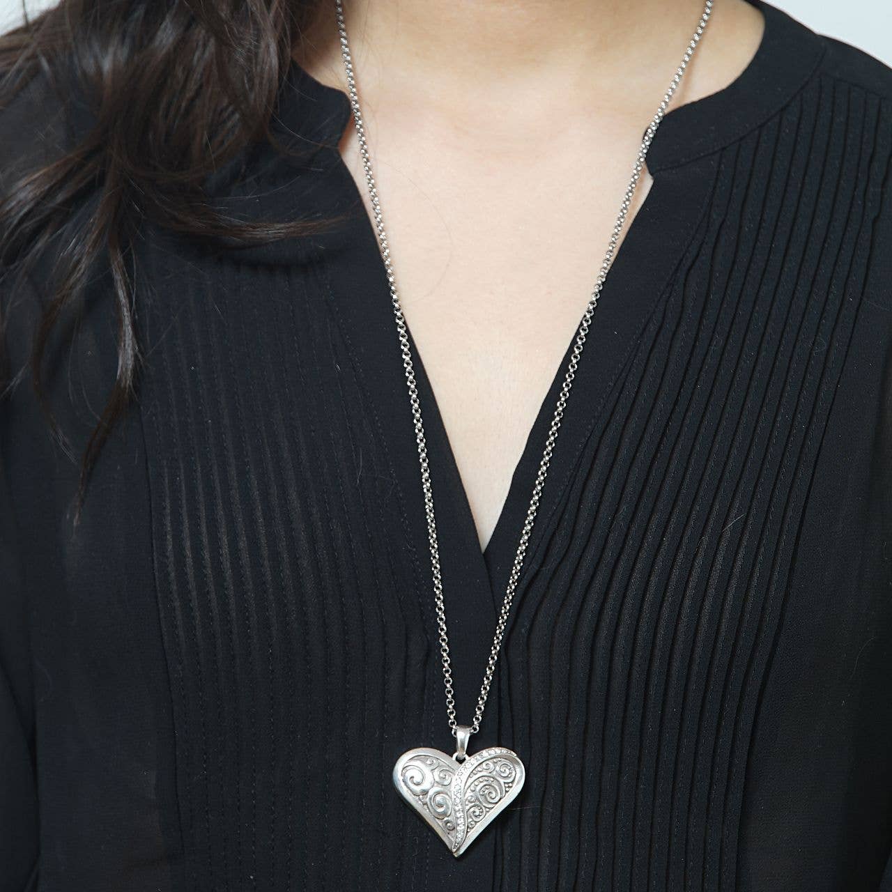 Sliver-Plated Unified Love Heart Necklace with Swarovski Crystals