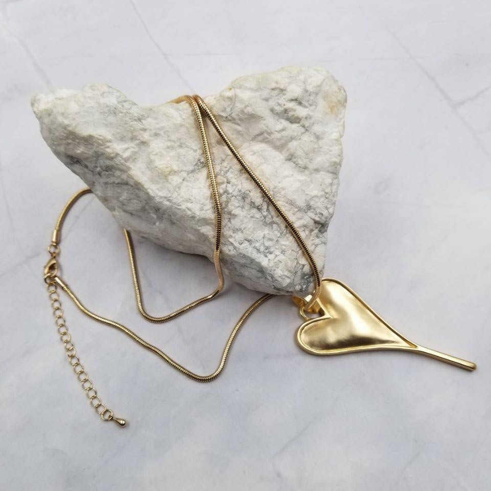 Edgy Pointed Heart Pendant Long Necklace